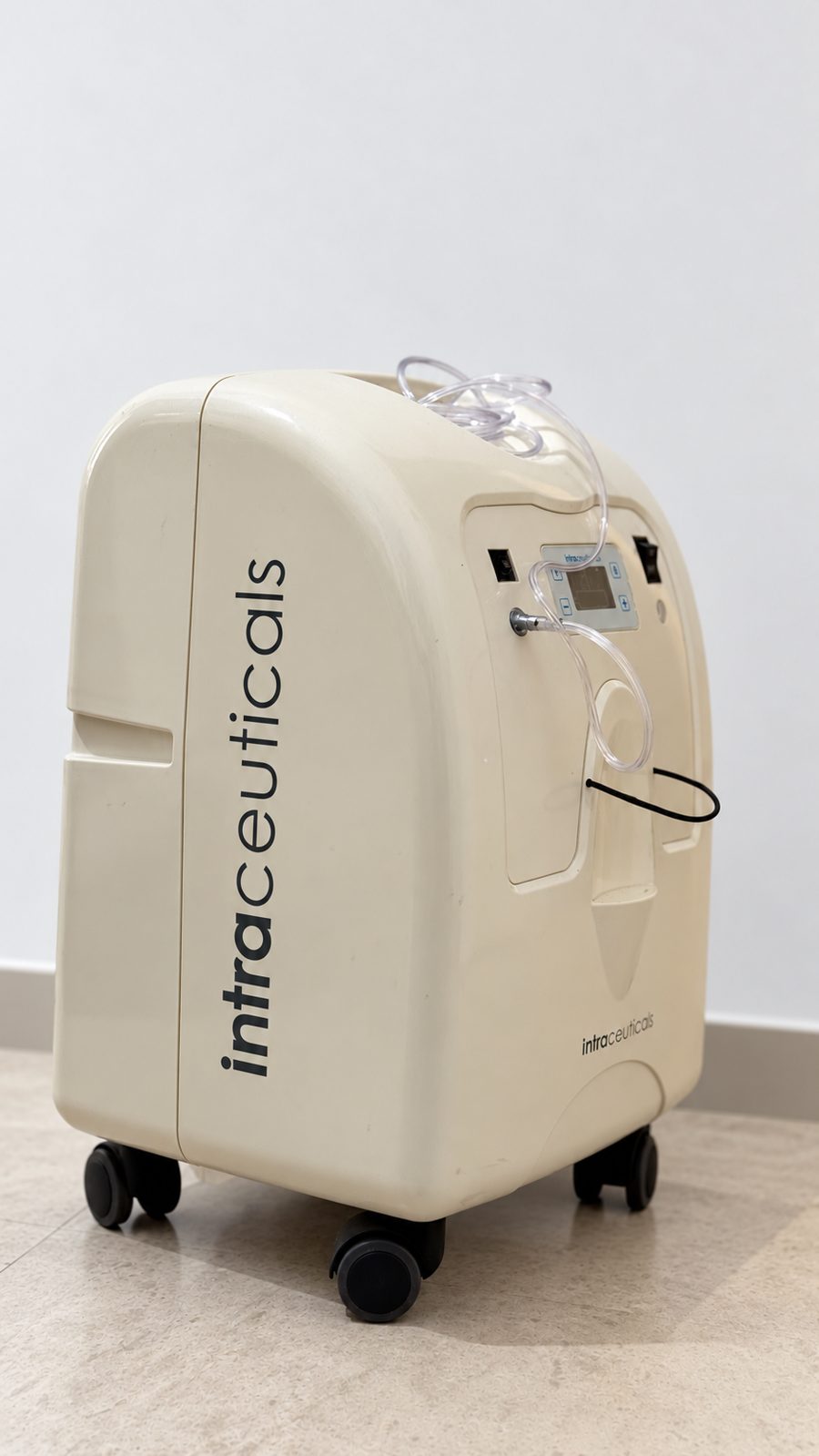 Aparat Intraceuticals pentru tratamente faciale cu oxigen, Concept TREI Iași